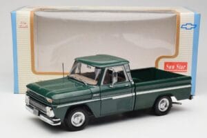 Chevrolet C-10 Grøn Sun Star 1:18 1360 Metal — billede 8 af 8