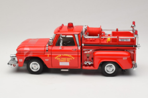 Chevrolet C-20 Fire Truck Sun Star 1:18 1383 Metal — billede 3 af 6