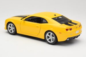Chevrolet Camaro SS RS Gul Maisto 1:18 31173 Metal — billede 7 af 8