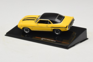 Chevrolet Camaro Yenko SYC Gul IXO 1:43 CLC591N Metal — billede 3 af 4
