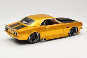 Chevrolet Camaro Z/28 Guld Maisto 1:18 31066 Metal — billede 3 af 8
