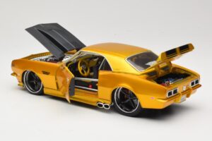 Chevrolet Camaro Z/28 Guld Maisto 1:18 31066 Metal — billede 5 af 8