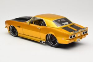 Chevrolet Camaro Z/28 Guld Maisto 1:18 31066 Metal — billede 7 af 8