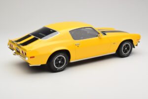 Chevrolet Camaro Z28 RS Daytona Yellow Otto 1:12 G085 Resin — billede 2 af 6