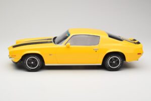 Chevrolet Camaro Z28 RS Daytona Yellow Otto 1:12 G085 Resin — billede 3 af 6