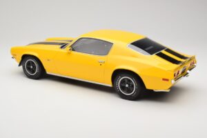 Chevrolet Camaro Z28 RS Daytona Yellow Otto 1:12 G085 Resin — billede 5 af 6