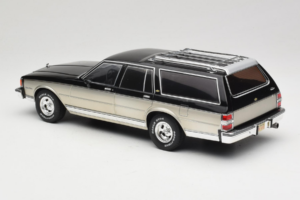 Chevrolet Caprice Estate Wagon Sølv & Grå MCG 1:18 MCG18478 Metal — billede 5 af 6