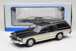 Chevrolet Caprice Estate Wagon Sølv & Grå MCG 1:18 MCG18478 Metal — billede 6 af 6