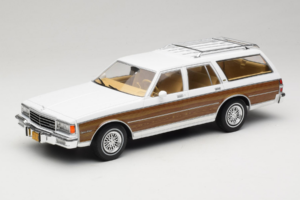 Chevrolet Caprice Estate Wagon Hvid MCG 1:18 MCG18475 Metal