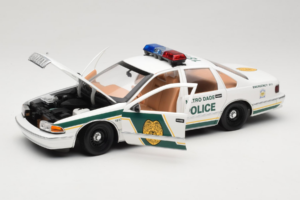 Chevrolet Caprice Metro Dade Politi UT Models 1:18 21024 Metal — billede 2 af 8
