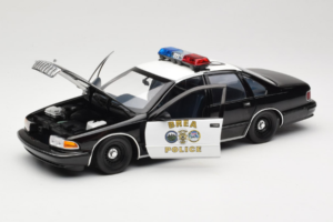 Chevrolet Caprice Californien Politi UT Models 1:18 180142098 Metal — billede 2 af 8