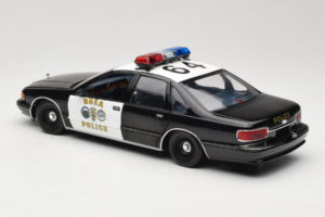 Chevrolet Caprice Californien Politi UT Models 1:18 180142098 Metal — billede 7 af 8