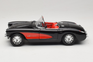 Chevrolet Corvette C1 Sort & Rød Bburago 1:18 3034-M1 Metal — billede 4 af 8