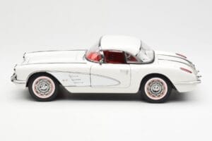 Chevrolet Corvette C1 Spider Hard Top Snowcrest Hvid AUTOart 1:18 71147 Metal — billede 4 af 8