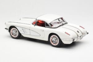 Chevrolet Corvette C1 Spider Hard Top Snowcrest Hvid AUTOart 1:18 71147 Metal — billede 7 af 8