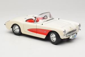 Chevrolet Corvette C1 Hvid & Rød Bburago 1:18 3024-M3 Metal — billede 6 af 8