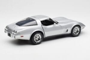 Chevrolet Corvette C3 Sølv UT Models 1:18 21072 Metal — billede 3 af 8