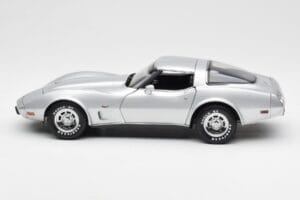 Chevrolet Corvette C3 Sølv UT Models 1:18 21072 Metal — billede 4 af 8