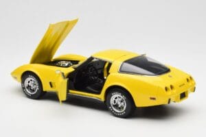 Chevrolet Corvette C3 Gul UT Models 1:18 21074 Metal — billede 5 af 8