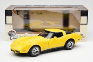 Chevrolet Corvette C3 Gul UT Models 1:18 21074 Metal — billede 8 af 8