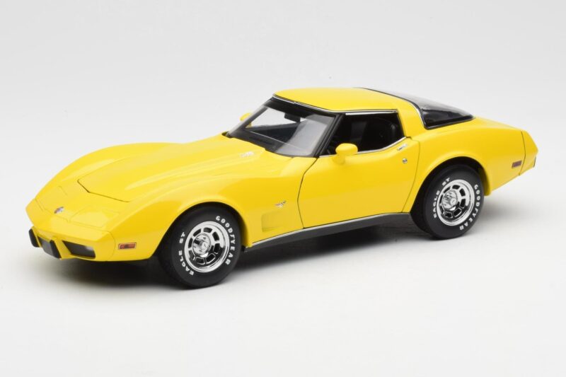 Chevrolet Corvette C3 Gul UT Models 1:18 21074 Metal