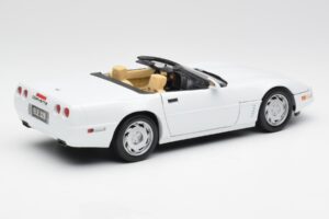Chevrolet Corvette C4 Cabriolet Hvid Maisto 1:18 32830 Metal — billede 3 af 8