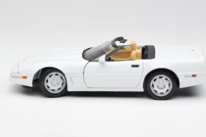 Chevrolet Corvette C4 Cabriolet Hvid Maisto 1:18 32830 Metal — billede 4 af 8