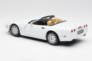 Chevrolet Corvette C4 Cabriolet Hvid Maisto 1:18 32830 Metal — billede 7 af 8