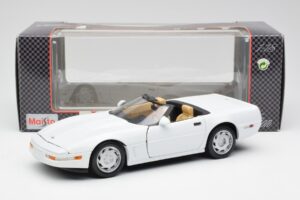 Chevrolet Corvette C4 Cabriolet Hvid Maisto 1:18 32830 Metal — billede 8 af 8