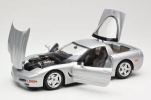 Chevrolet Corvette C5 Sølv Bburago 1:18 3056 Metal — billede 2 af 8