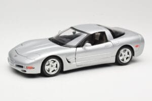 Chevrolet Corvette C5 Sølv Bburago 1:18 3056 Metal