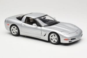 Chevrolet Corvette C5 Sølv Bburago 1:18 3056 Metal — billede 6 af 8