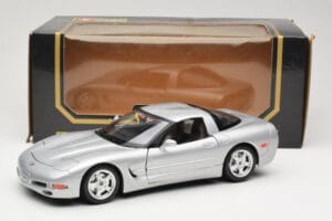 Chevrolet Corvette C5 Sølv Bburago 1:18 3056 Metal — billede 8 af 8