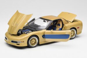 Chevrolet Corvette C5 Guldstrand Signature Edition Guld Maisto 1:18 31657 Metal — billede 2 af 8