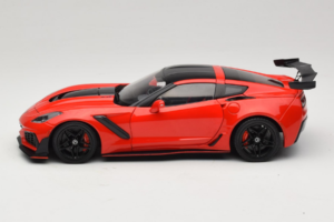 Chevrolet Corvette C7 ZR1 Torch Red IXO 1:18 18RDC243-FO Metal — billede 4 af 8