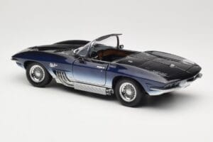 Chevrolet Corvette Mako Shark Mørkeblå UT Models 1:18 21061 Metal — billede 7 af 8