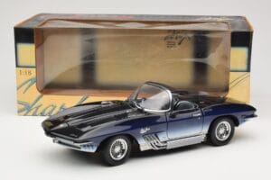 Chevrolet Corvette Mako Shark Mørkeblå UT Models 1:18 21061 Metal — billede 8 af 8