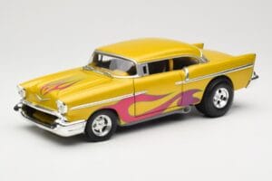 Chevrolet Custom Gul med Flamme Hot Wheels 1:18 21356 Metal