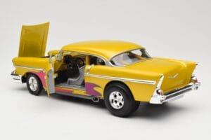 Chevrolet Custom Gul med Flamme Hot Wheels 1:18 21356 Metal — billede 5 af 8
