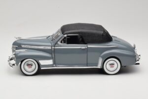 Chevrolet Deluxe Cabriolet Med Blødtag Grå Eagles Race 1:18 7497276 Metal — billede 4 af 8