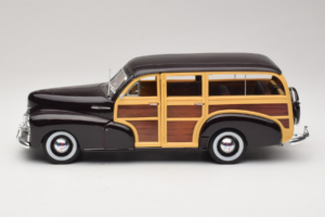 Chevrolet Fleetmaster Woody Sort Maisto 1:18 56043 Metal — billede 4 af 8