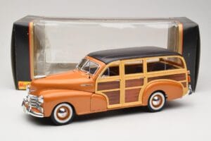 Chevrolet Fleetmaster Woody Guld Maisto 1:18 56042 Metal — billede 8 af 8