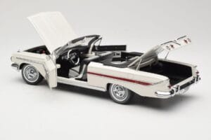 Chevrolet Impala Cabriolet Hvid Sun Star 1:18 3405 Metal — billede 5 af 8