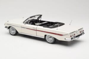 Chevrolet Impala Cabriolet Hvid Sun Star 1:18 3405 Metal — billede 7 af 8
