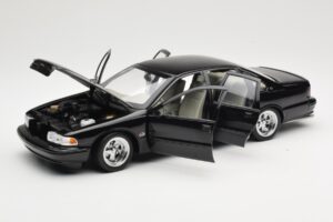 Chevrolet Impala SS Sort AUTOart 1:18 71091 Metal — billede 2 af 8