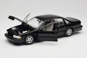 Chevrolet Impala SS Sort UT Models 1:18 21031 Metal — billede 2 af 8