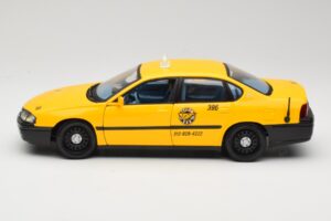 Chevrolet Impala Taxi Maisto 1:18 36617 Metal — billede 4 af 8