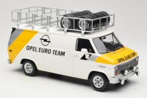 Opel Manta 400 Group B Rally Tour de Corse 1984 Med Chevrolet G30 Servicevogn Otto 1:18 OT491 Resin — billede 7 af 13