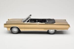 Chrysler Newport Cabriolet Gold Metallic BoS Models 1:18 BOS273 Resin — billede 3 af 6