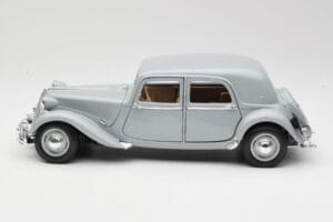 Citroen 15CV 6 Cyl Grå Maisto 1:18 50313 Metal — billede 4 af 8